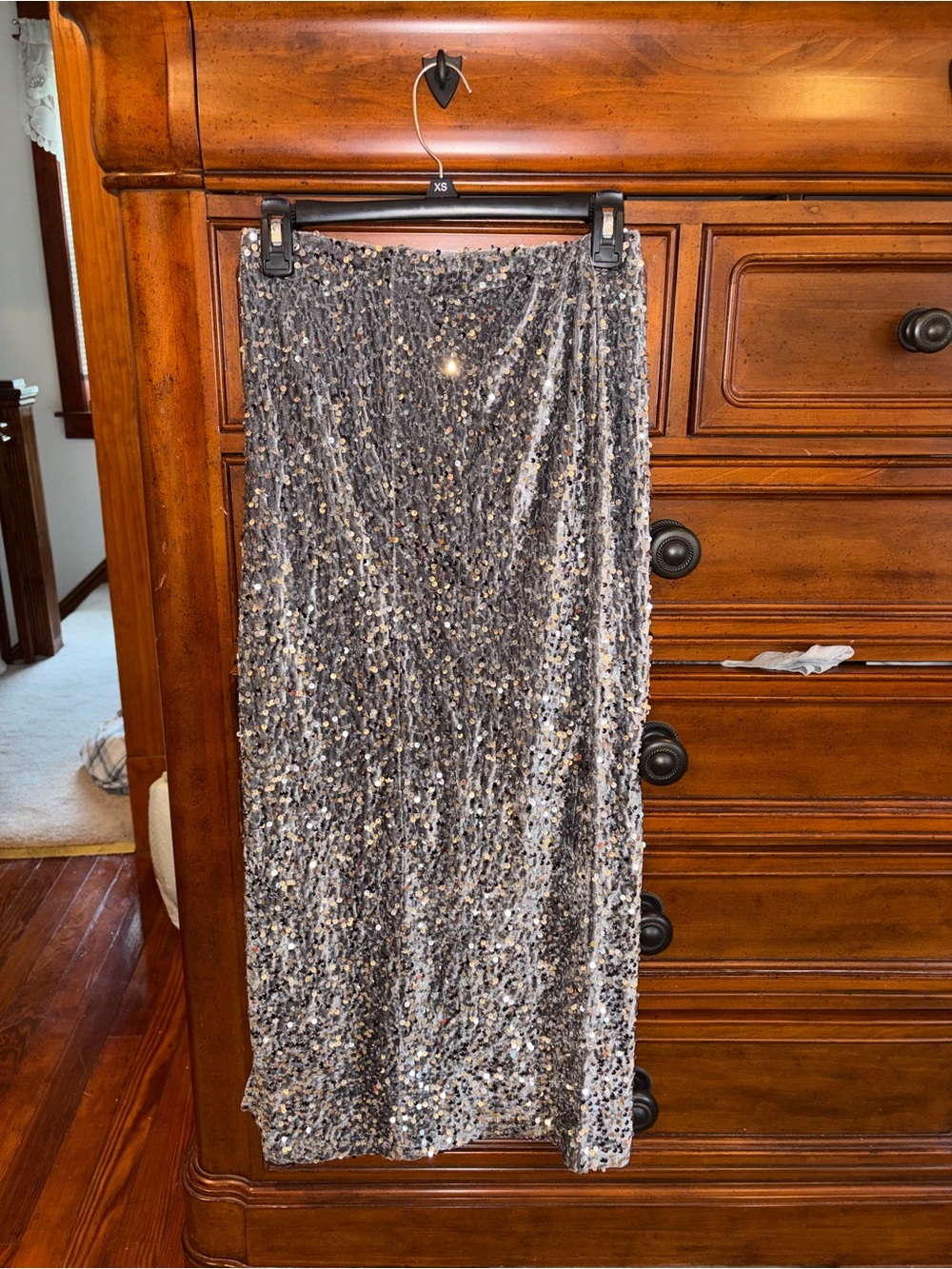 Madden NYC Silver Sequin Maxi Skirt XS NWT Holiday Party Glam - Picture 2 of 6